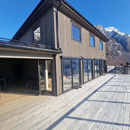 Villa Flo Bellevue Stryn