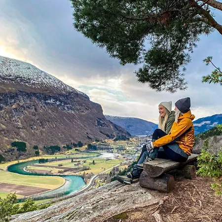 Flo Bellevue * 史特林