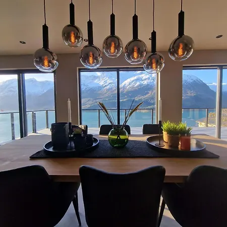 빌라 Flo Bellevue - Private Villa With Spectacular Lake And Glacier View 스트륀