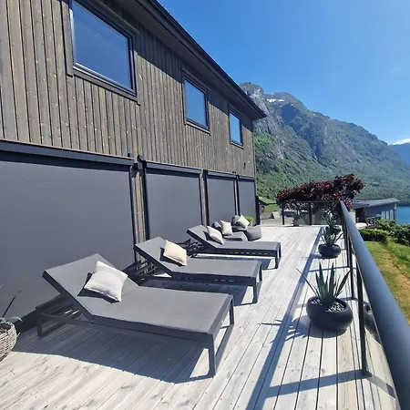 Flo Bellevue * Stryn