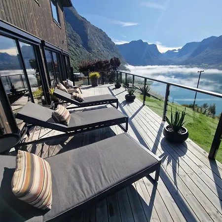 Villa Flo Bellevue Stryn