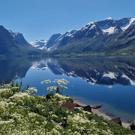 Flo Bellevue Villa Stryn