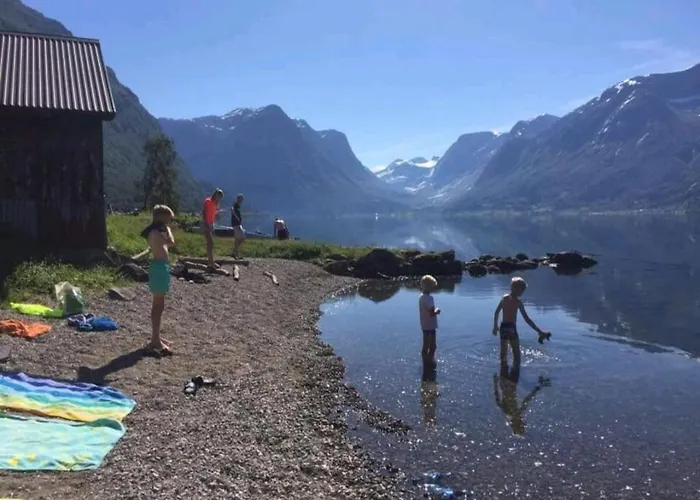 Flo Bellevue Villa Stryn